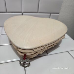 Longaberger 2005 White Washed Sweetest Heart Basket Set Liner Tie On Divider